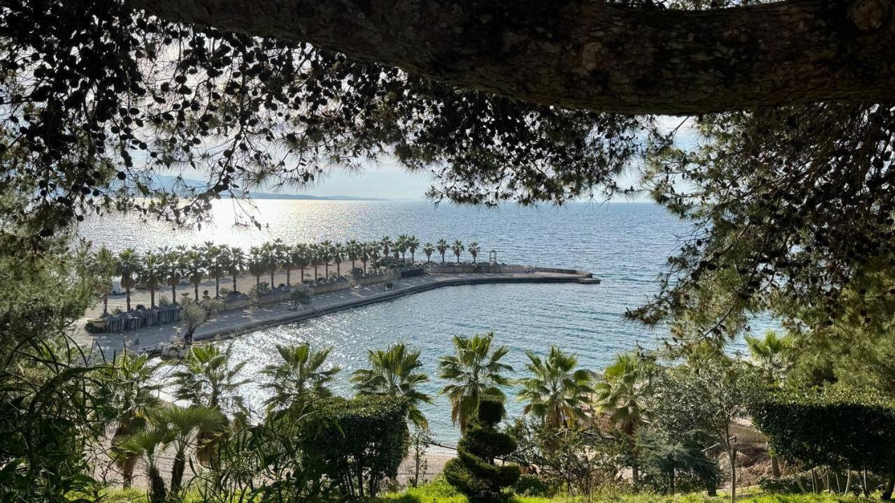 White Coast * Sarandë