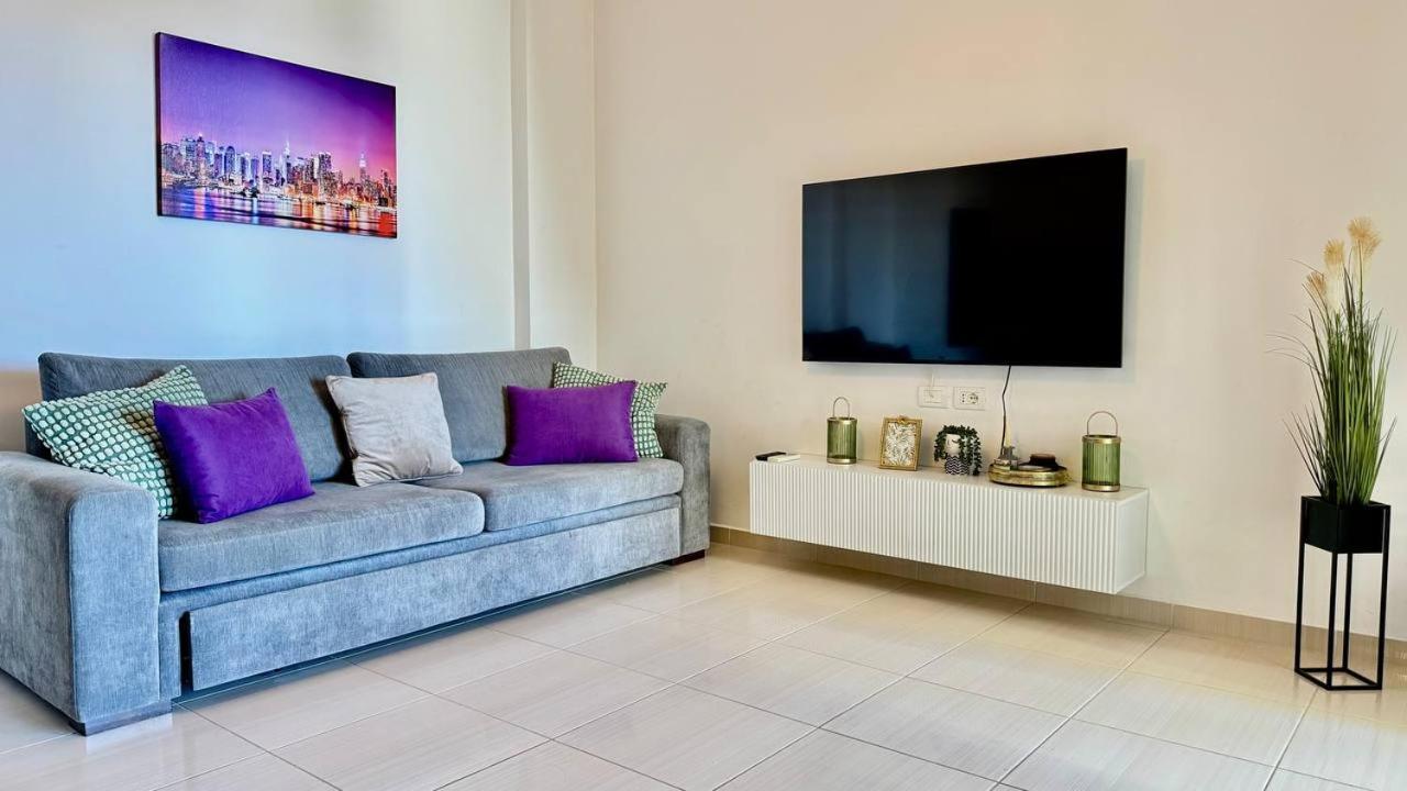 Apartment White Coast