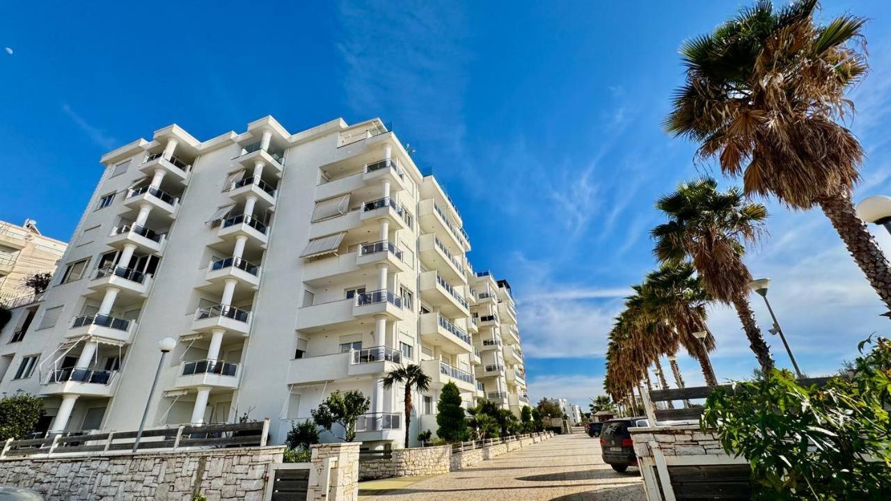 White Coast Sarandë